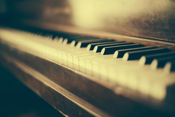 Legalna muzyka dla biznesu - czy warto?